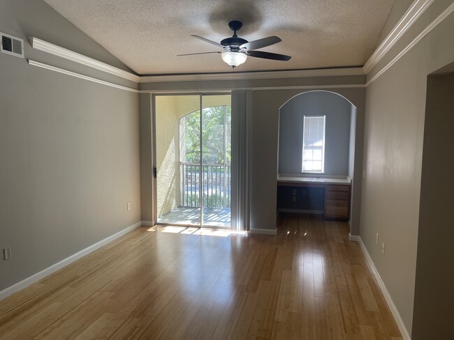 Building Photo - 12030 Villanova Dr