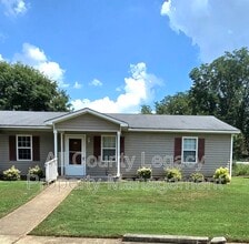 Building Photo - 40 Maria Cir