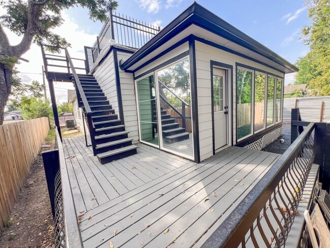 Building Photo - 4605 Orange St