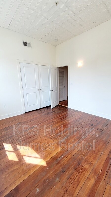 Foto del edificio - 7 W 13th St