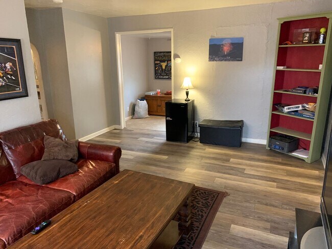 Foto del edificio - AVAILABLE NOW - 3 bedroom standalone home