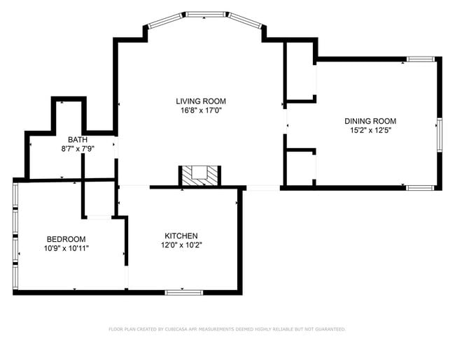 Building Photo - AVAILABLE 8/1/26 - Bright and Spacious One...