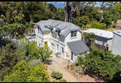 Building Photo - 822 Orange Ave