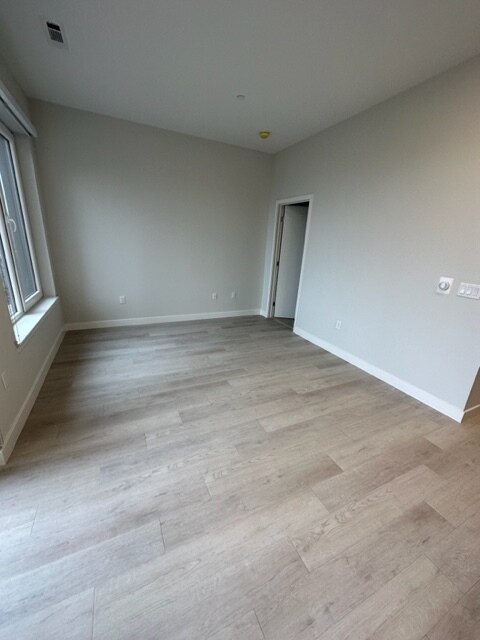 Foto del edificio - 1148 N Shore Rd