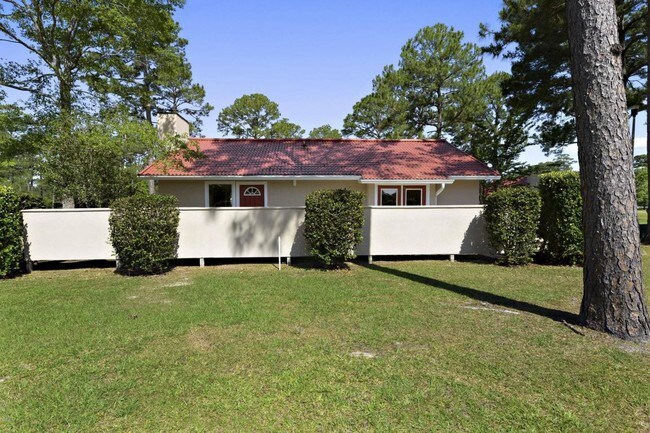 Building Photo - 7900 Martin Bluff Rd