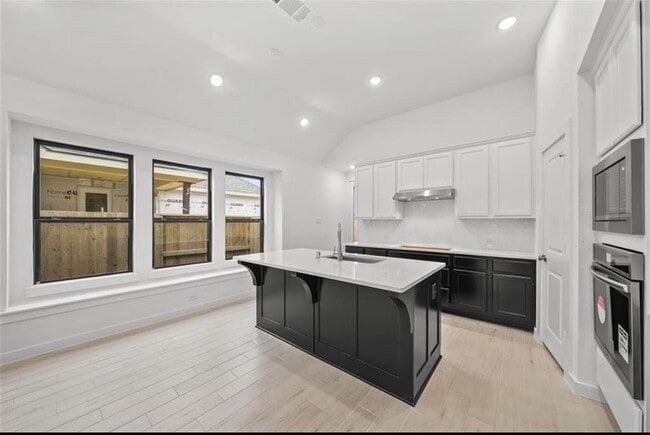 Building Photo - 4142 KINSEY ST