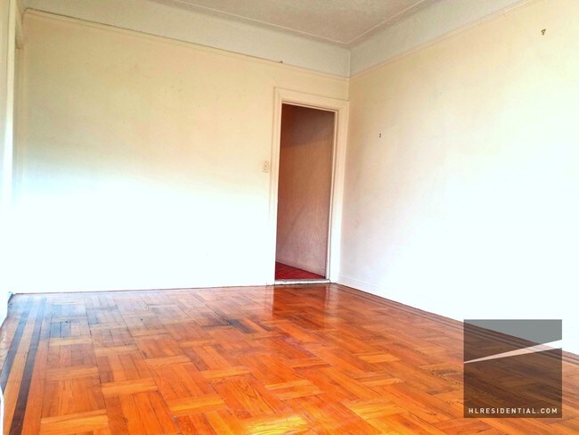 Foto del edificio - 2581 36th St