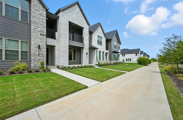 Building Photo - 2528 Campden Mews