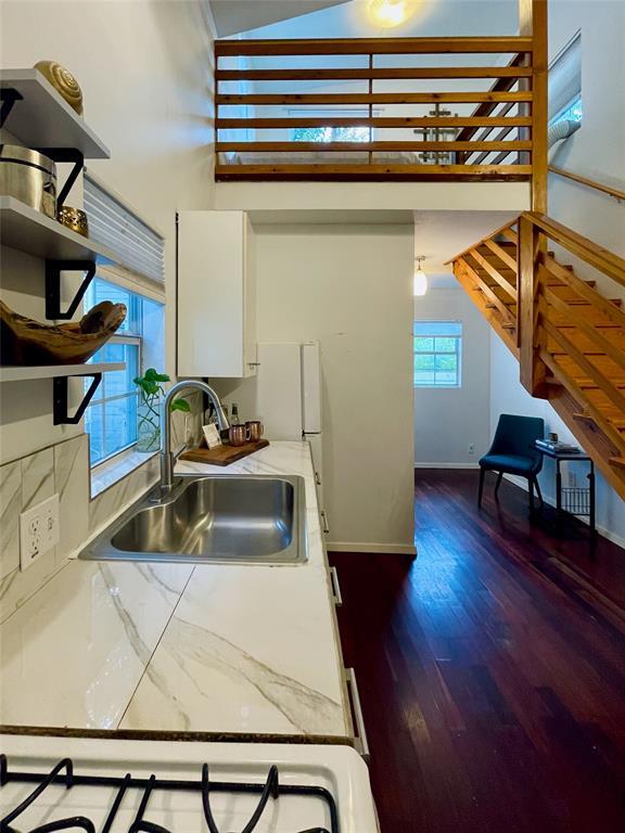 Foto del edificio - 1148 Northwestern Ave