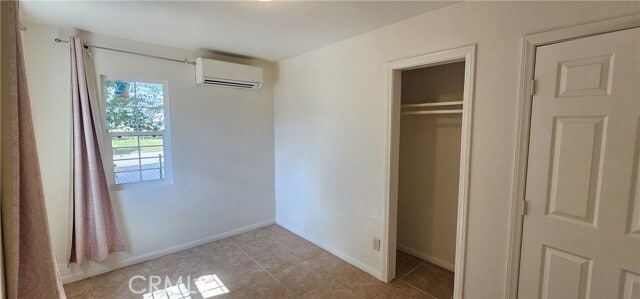 Building Photo - 1530 E Jacinto View Rd