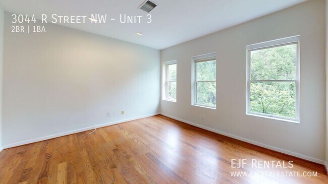 Foto del edificio - 3044 R St NW