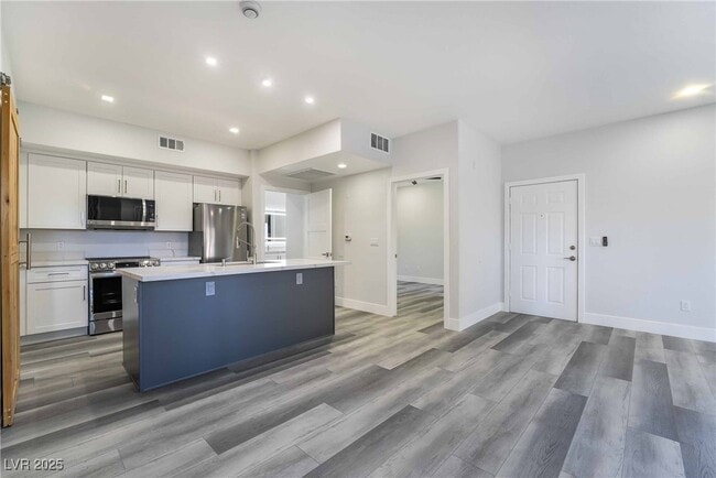 Building Photo - 45 Maleena Mesa St