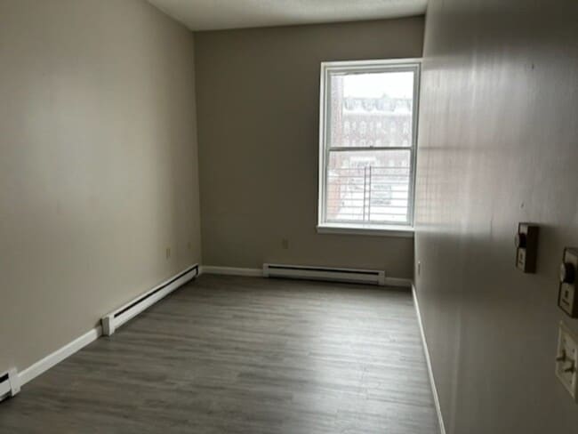 Photo - 92 Gorham St Apartment