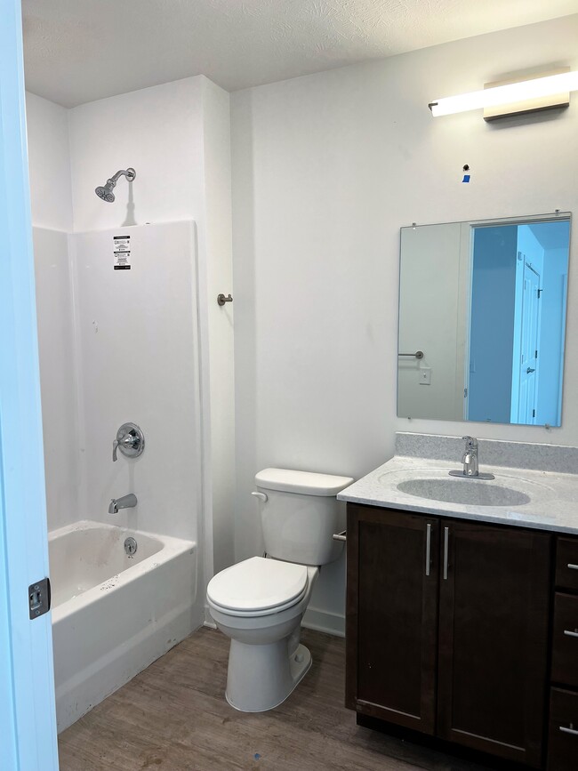 Building Photo - 400 N 36th St