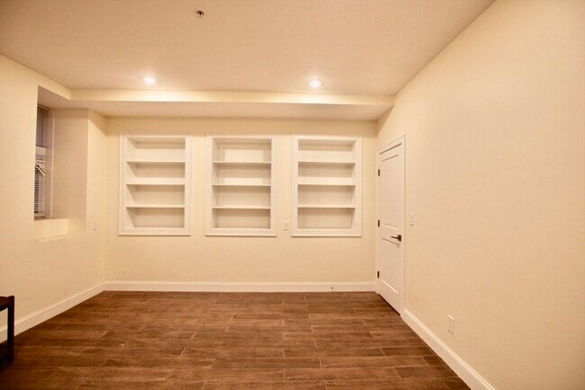 Foto del edificio - 1616 Beacon St