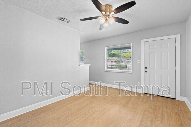 Foto del edificio - 3418 W St Louis St