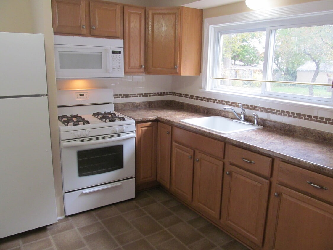 Primary Photo - 16 Codington St