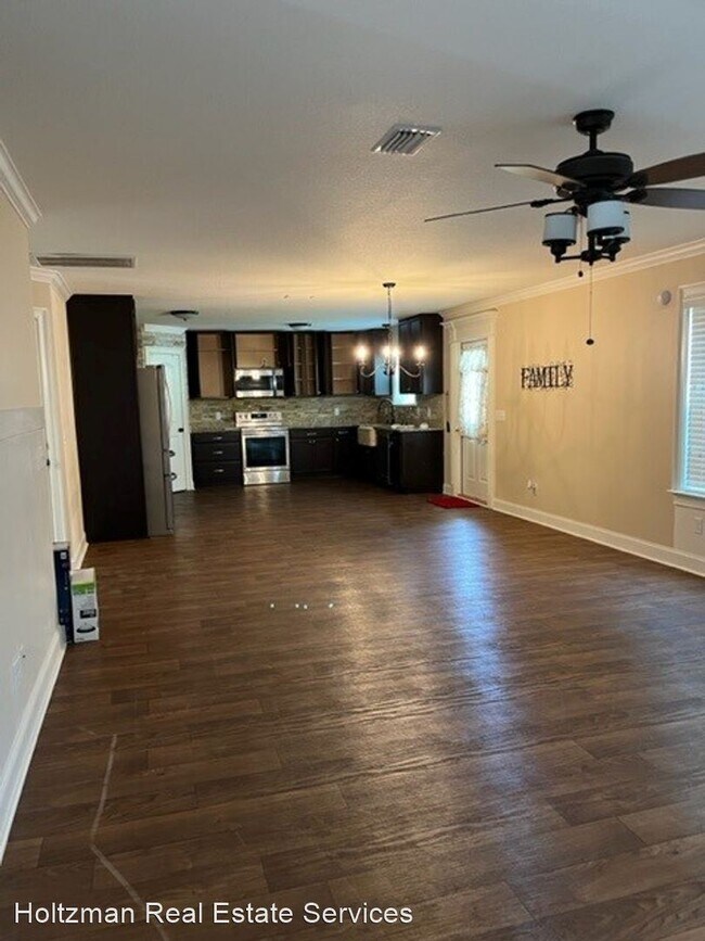 Building Photo - 5 br, 3 bath House - 55 NE Clay Street