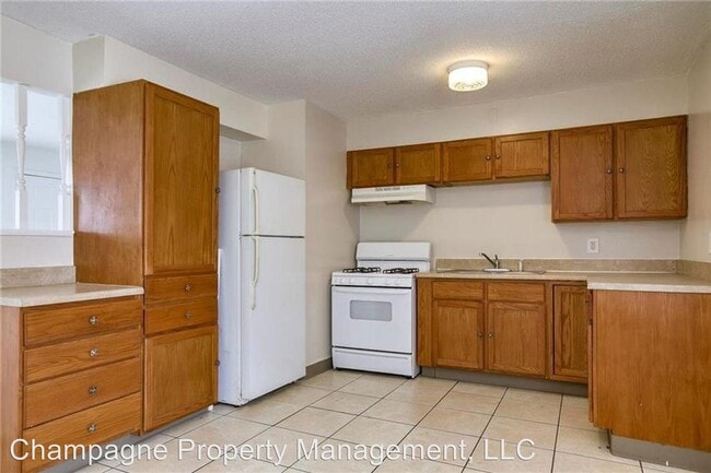 Building Photo - 3 br, 1 bath House - 7400 Longview Road