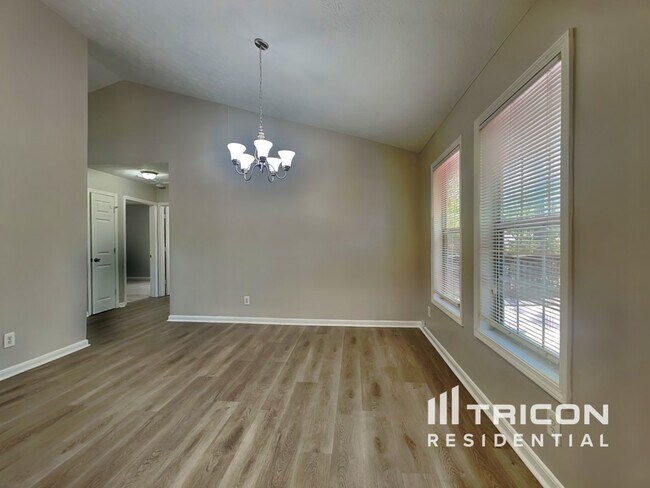 Foto del edificio - 235 Princeton Way