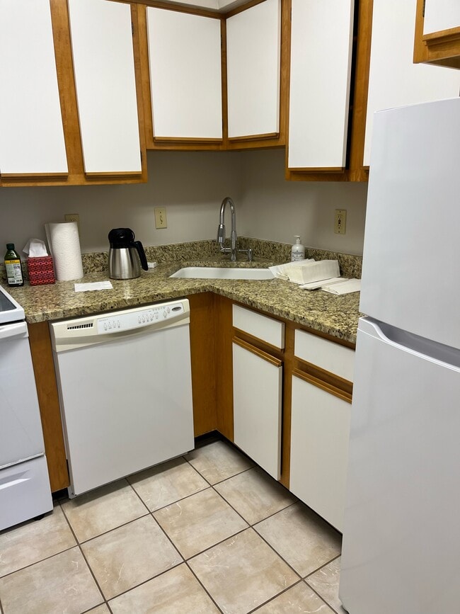 Building Photo - 4738 Westwind Ct