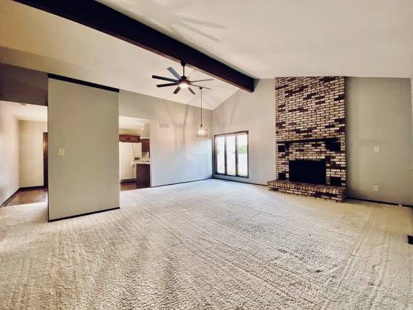 Foto principal - 117 Juniper Dr