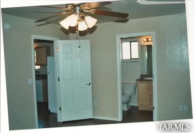 Foto del edificio - 4838 E 2nd St