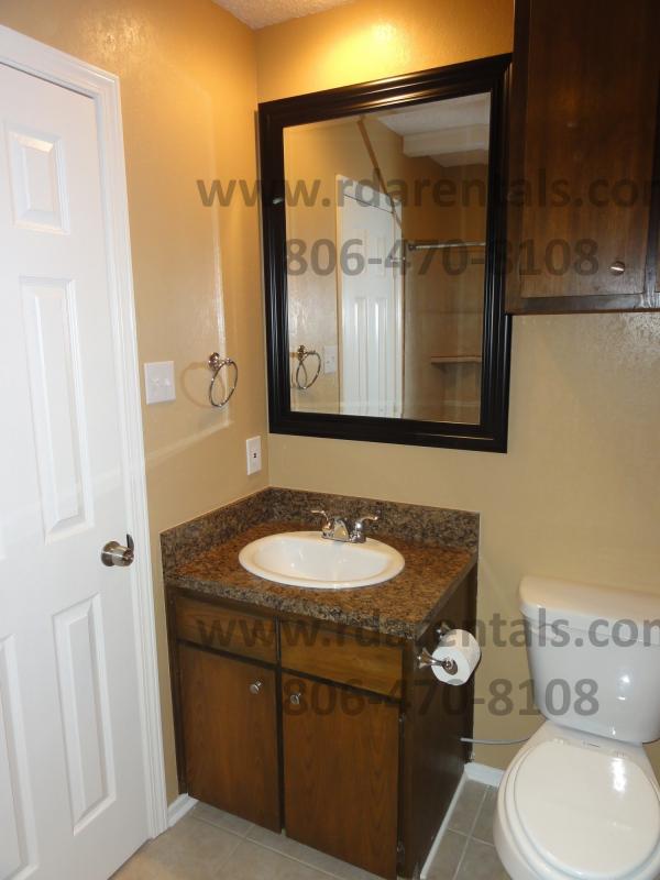 Foto del edificio - 5742 Duke St.