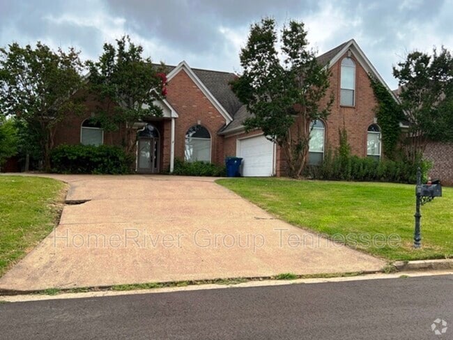 Building Photo - 101 Cross Creek Dr