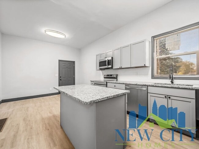 Foto del edificio - 306 Martin Ave