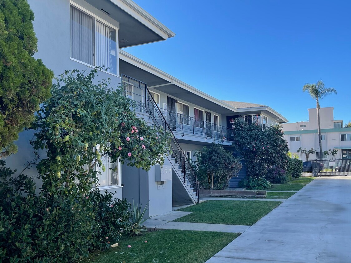 Primary Photo - 6122 Brynhurst Ave