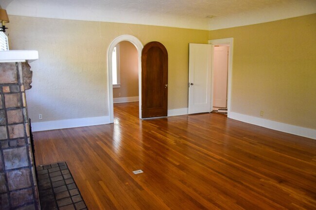 Foto del edificio - 169 N Harwood St