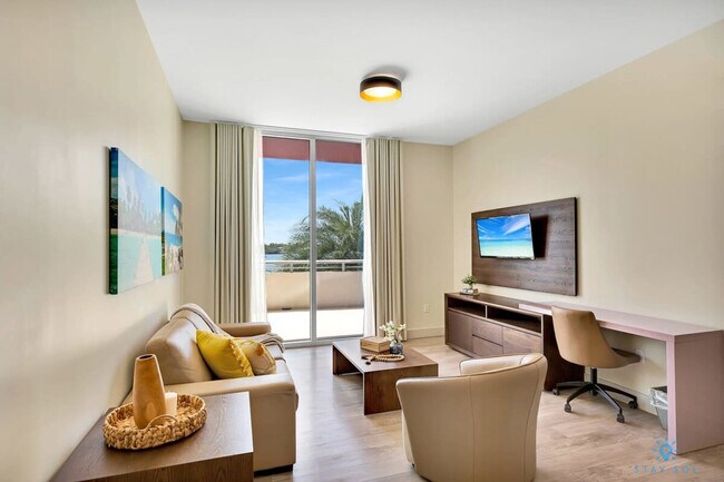 Foto del edificio - 777 N Ocean Dr