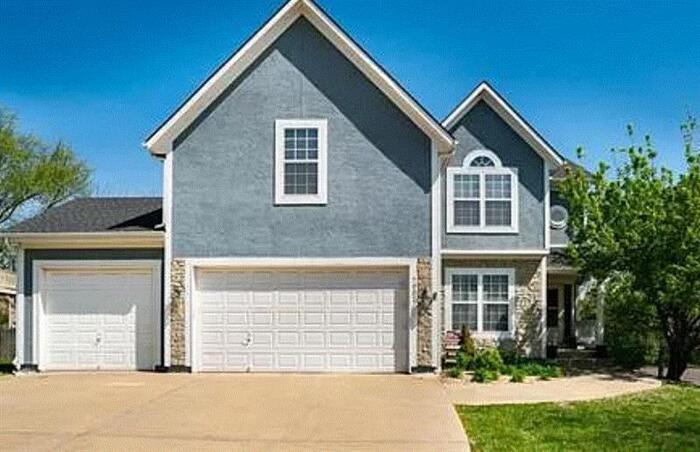 Primary Photo - 7902 West 155 Terrace, Overland Park, KS, ...