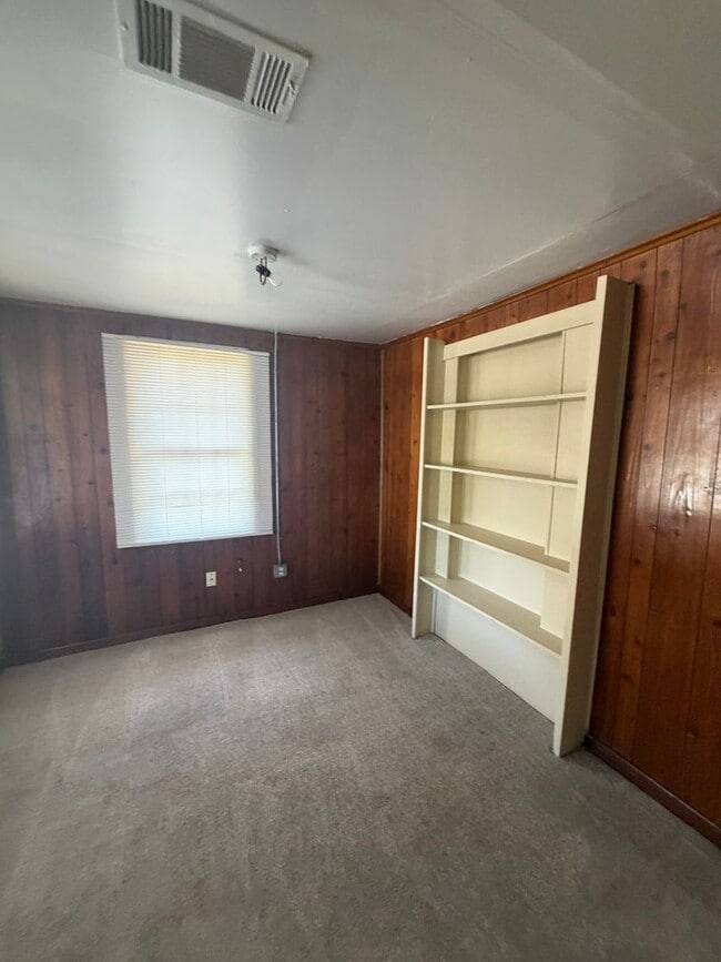 Foto del edificio - 607 E Gordon St