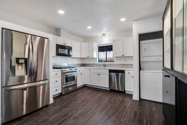 Foto del edificio - 39955 Estates Rd