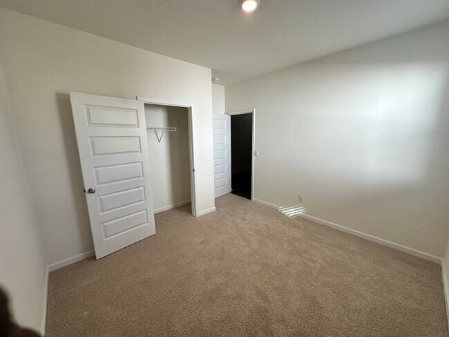 Foto del edificio - 134 Oakchase Pk Ln