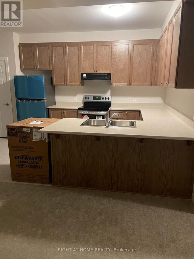 Building Photo - 618 Allied Mews