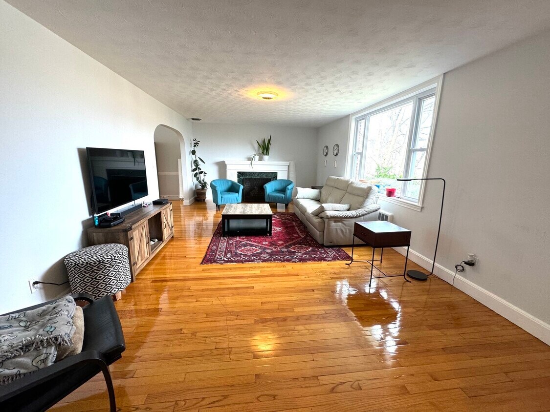 Primary Photo - 106 Jordan Rd