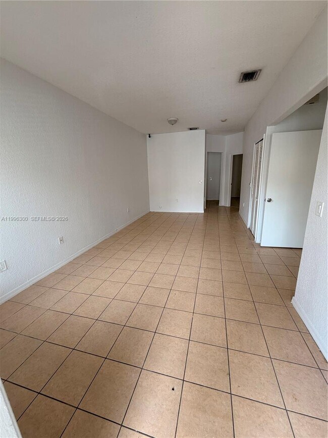 Foto del edificio - 13264 Old Biscayne Dr