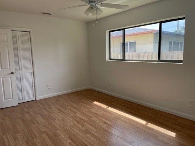 Foto del edificio - 2 bedroom in Hollywood FL 33020
