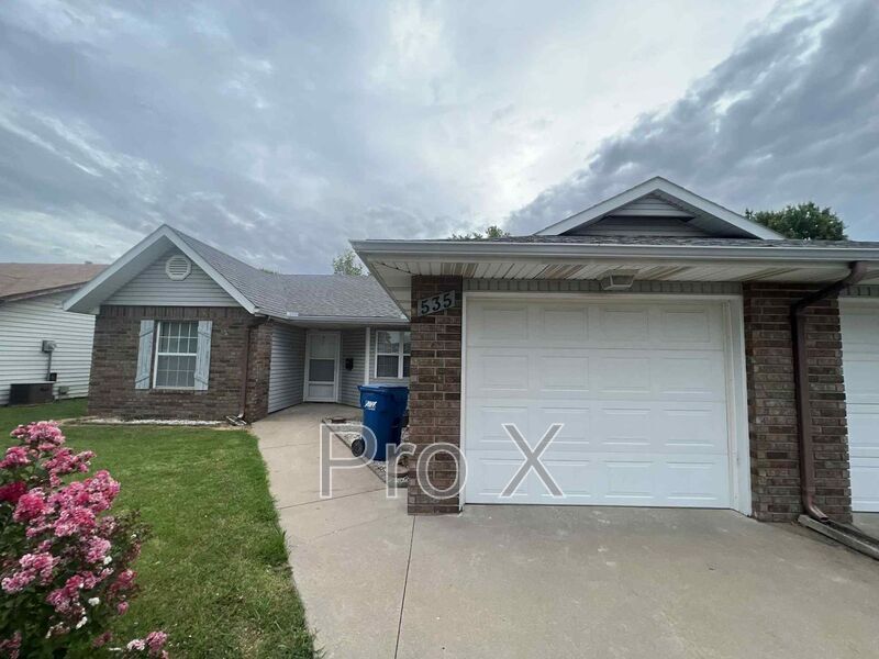 Foto principal - 535 Scott St