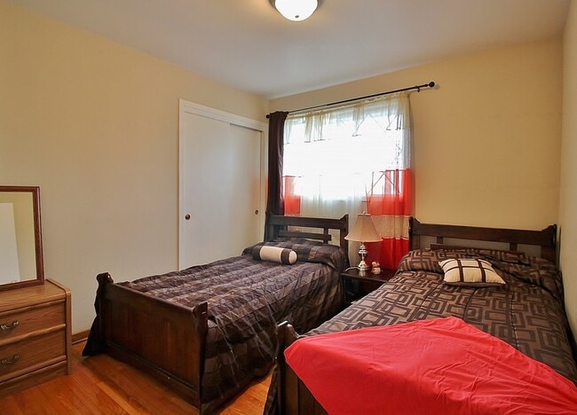 Building Photo - 39 Donlea Dr