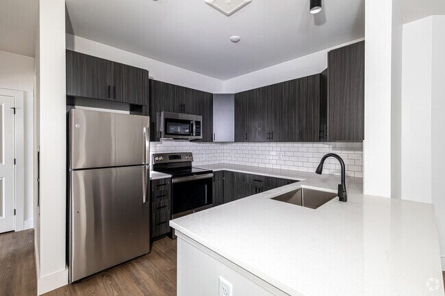 1BR, 1BA - The Willard - 875SF - Kitchen - The Pike Apartments