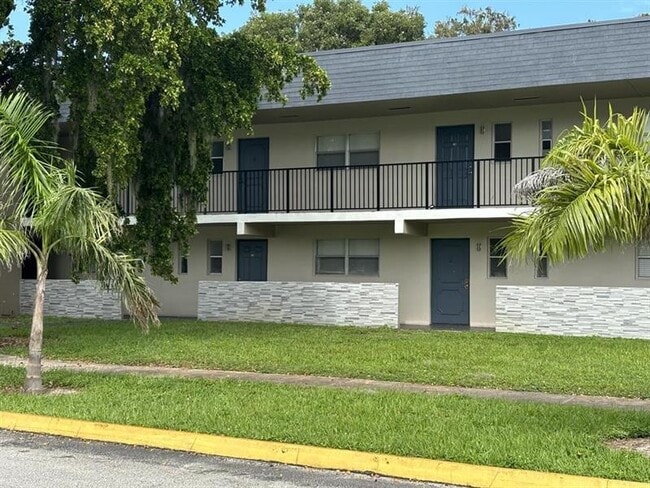 Foto del edificio - 7925 Fairview Dr