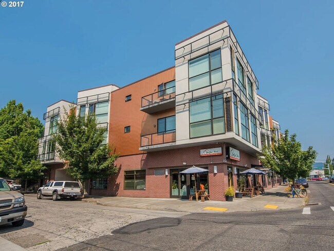Foto del edificio - 838 SE 38th Ave