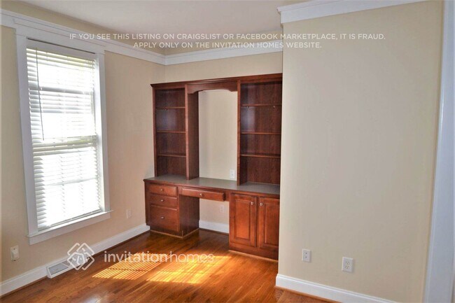 Foto del edificio - 7706 Red Oaks Trail
