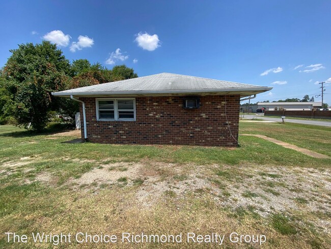 Building Photo - 2 br, 1 bath House - 5202 Tyrone St