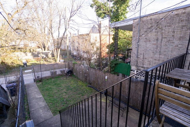 Foto del edificio - 5309 7th St NW