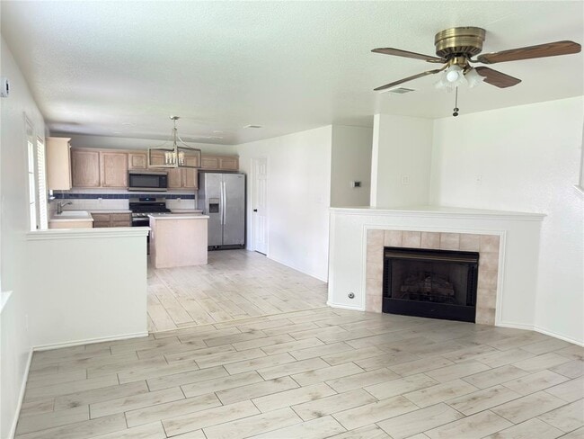 Building Photo - 1602 Vera Way